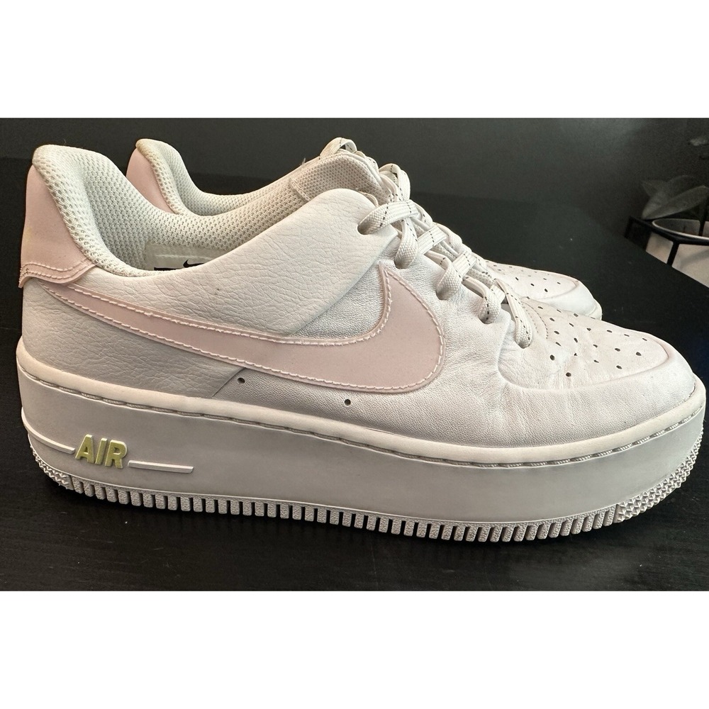 Nike Air Force 1 Sage Pink/ White / Yellow‎ Size 6